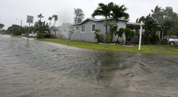 Zalane ulice w Fort Lauderdale, 10 września 2017 r. 