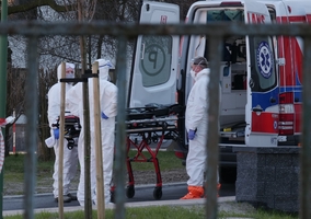 Już ponad 20 tys. zgonów na COVID-19 w Polsce. MZ podało najnowsze dane