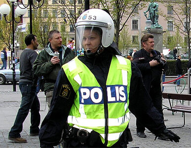 Miniatura: Szwedzka policja sięga po klubowe pieniądze