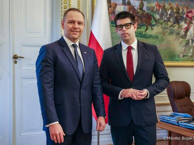 Miniatura: „Pacjenci odsyłani, zamykane oddziały,...