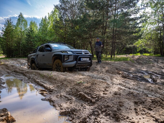 Mitsubishi L200 z modułem Steinbauer