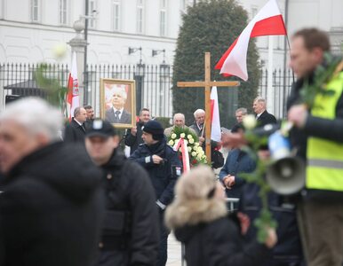 Miniatura: Ile kosztują miesięcznice smoleńskie?...