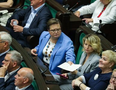 Miniatura: Nowacka liderką w bolesnym sondażu....