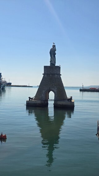 Pomnik św. Tomasza, Ortona, Abruzja