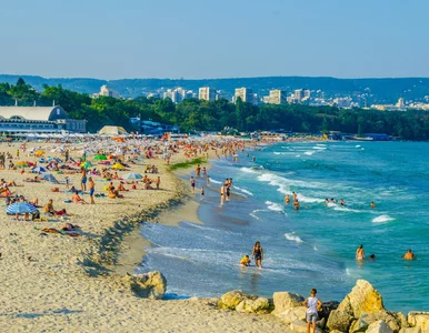 Miniatura: Bezpieczny, tani kurort z szeroką plażą....