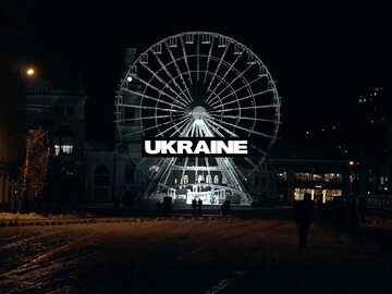 Zrzut ekranu z filmiku „Light up Christmas for Ukraine”,