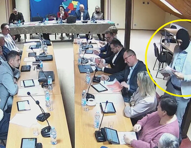 Miniatura: Czarna kominiarka na sesji Rady Gminy....