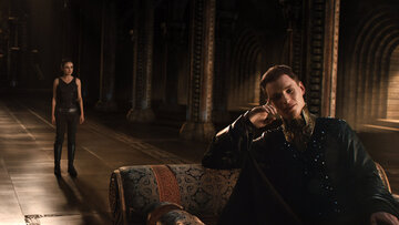 Jupiter Intronizacja -&nbsp;Eddie Redmayne, Mila Kunis