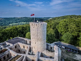 Miniatura: Słynny zamek do zamknięcia. Turyści mają...