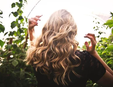 Miniatura: Witaminy i minerały na zdrowe włosy, skórę...