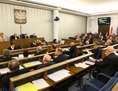 Miniatura: Senatorowie przeciwko referendum Dudy