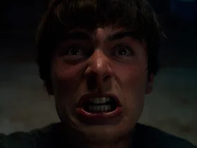 Miniatura: Znikające dzieci, pomalowany chłopiec....