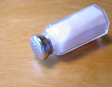 Miniatura: Spadł śnieg - potrzebna sól