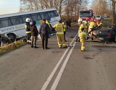 Miniatura: Z pojazdu zerwało dach. Śmiertelny wypadek...