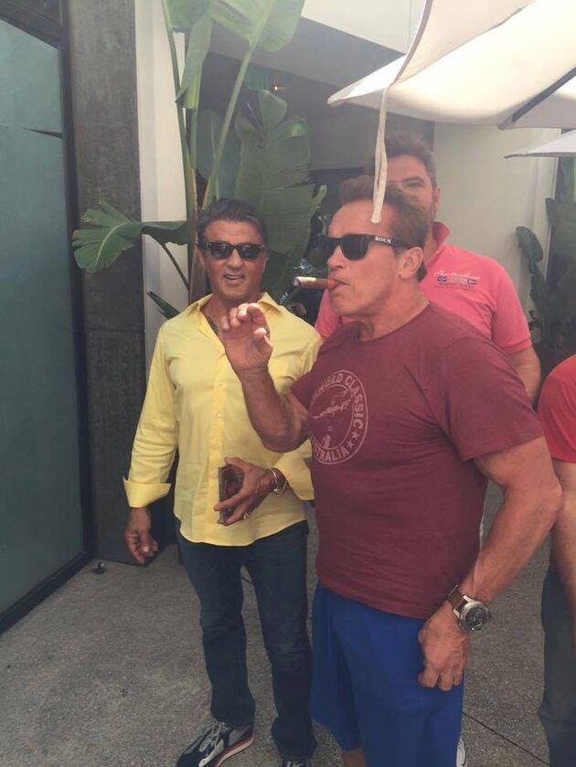 Gdy zdjęcie z Sylvestrem Stallone'em psuje Arnold Schwarzenegger 