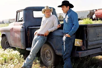 Heath Ledger i Jake Gyllenhaal w filmie „Tajemnica Brokeback Mountain” (2005) 