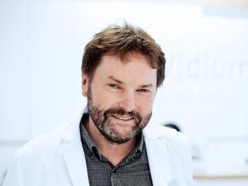 Lek. med. Piotr  Krzywicki