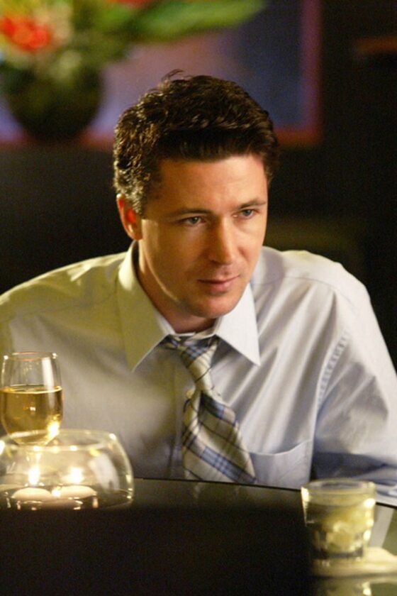 Aidan Gillen w serialu "Prawo ulicy" (2002) 