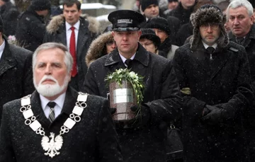 Pogrzeb Wisławy Szymborskien na Cmentarzu Rakowickim (fot. PAP/Radek Pietruszka)