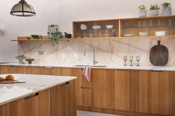 Drewniane meble do kuchni Wnętrze kuchni urządzonej drewnianymi meblami