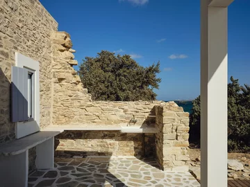 Dawna tłocznia wina nad samym morzem na Antiparos, projekt ARP 