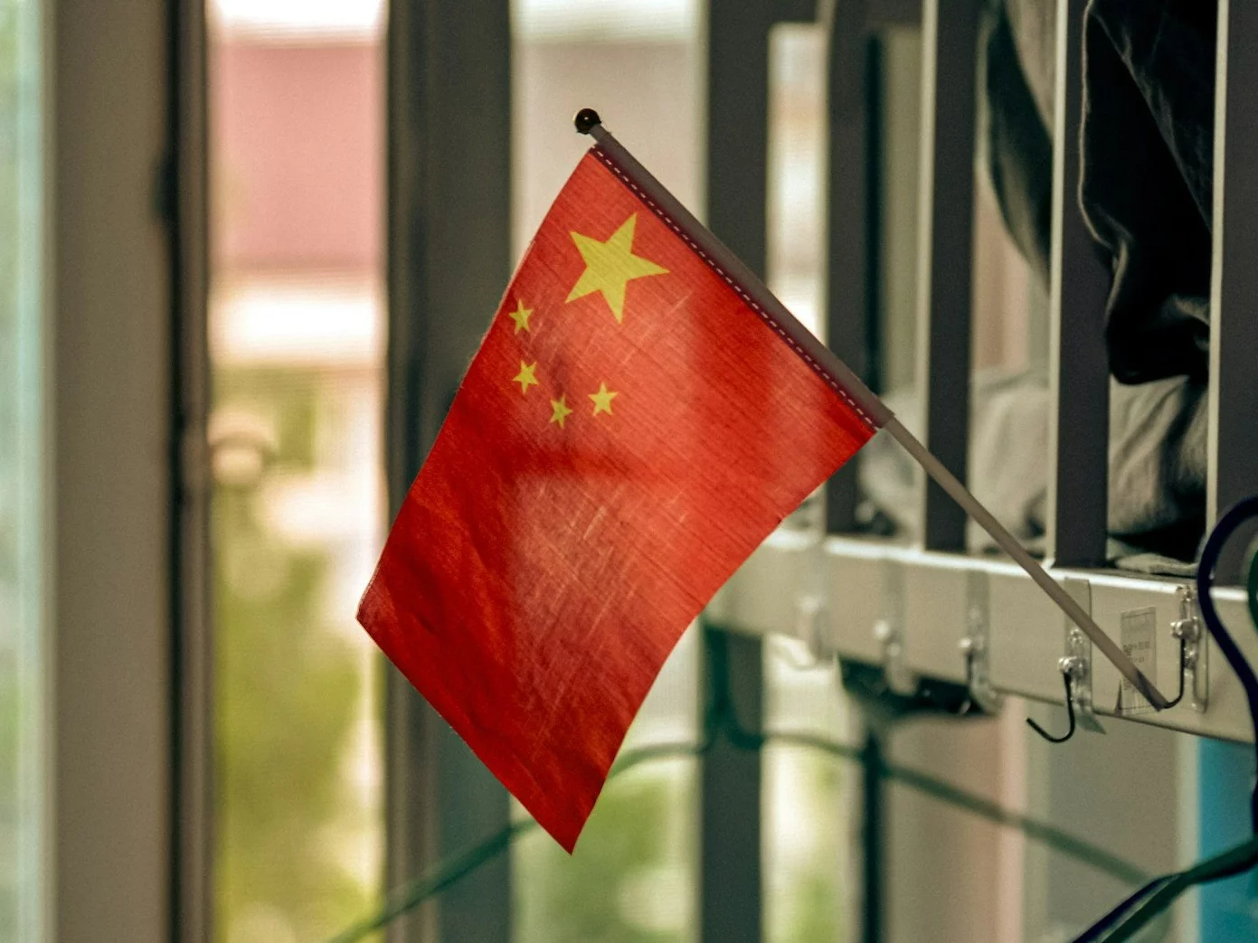 Jakie państwo ma taką flagę?