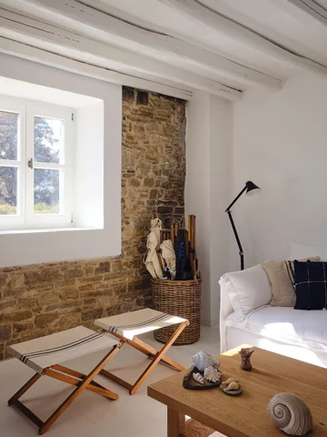 Dawna tłocznia wina nad samym morzem na Antiparos, projekt ARP 