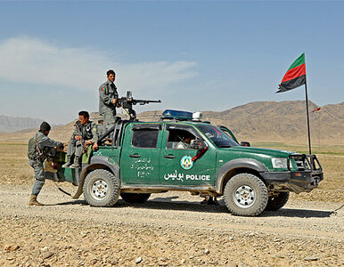 Miniatura: Siły NATO zabiły afgańskich policjantów