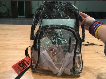 Plecaki uczniów z Parkland 