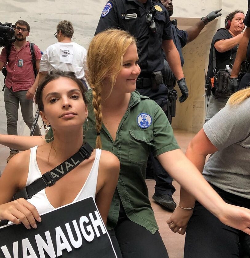 Amy Schumer i Emily Ratajkowski protestowały przeciwko Brettowi Kavanaughowi 