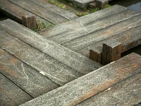 Miniatura: Tani i trwały materiał, ale niebezpieczny....