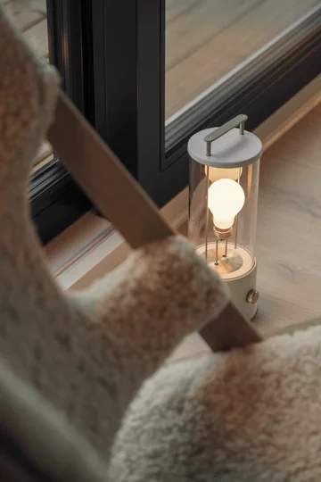 Dom drewniany całoroczny modułowy Falcon House, projekt brytyjskiej pracowni Koto 