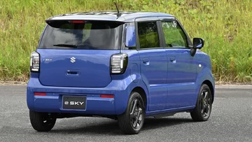 Suzuki e-Sky 2027 Suzuki e-SKY niedługo trafi do Polski.