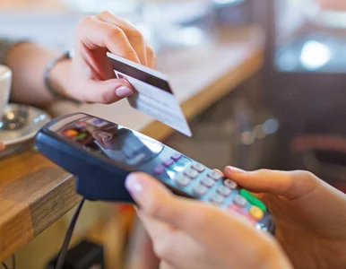 Miniatura: Do 100 zł bez wpisywania PIN. Operatorzy...