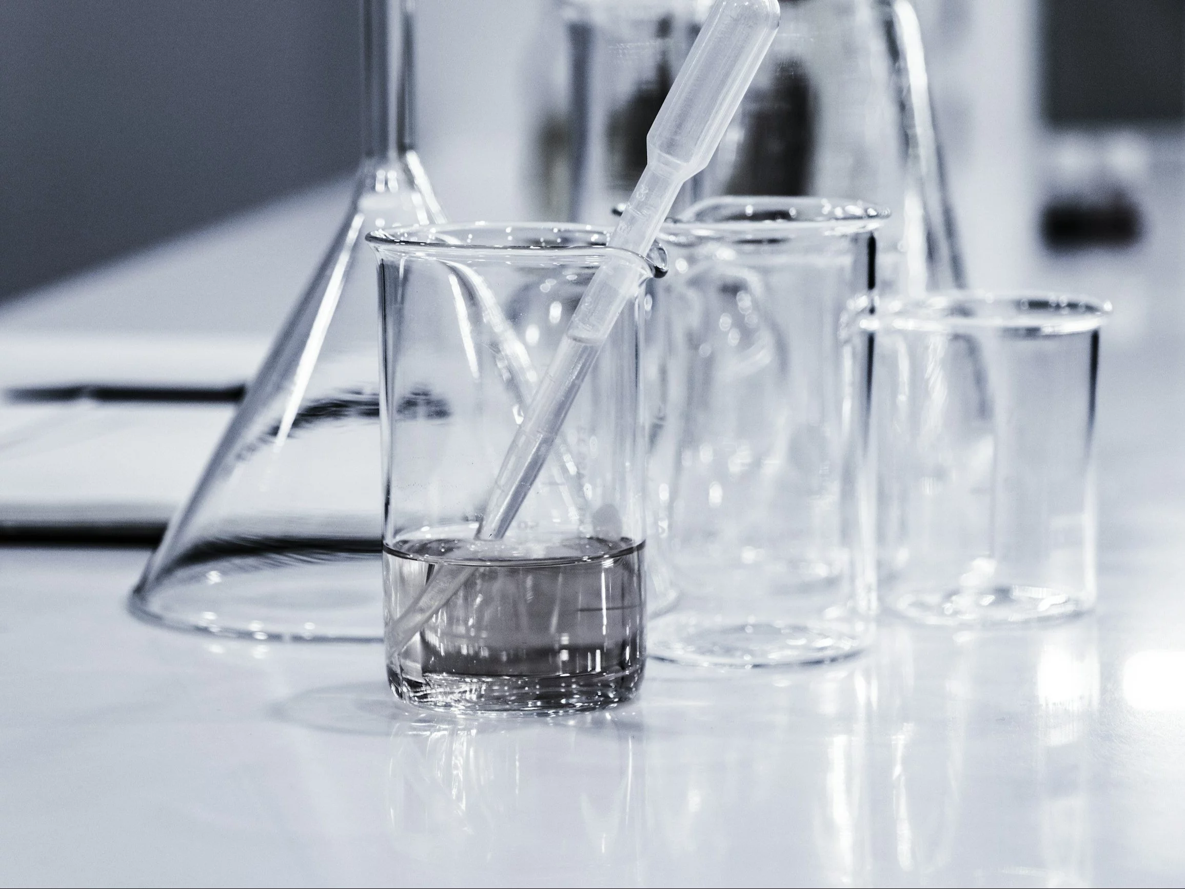 Układ okresowy pierwiastków. 10/10 to mus