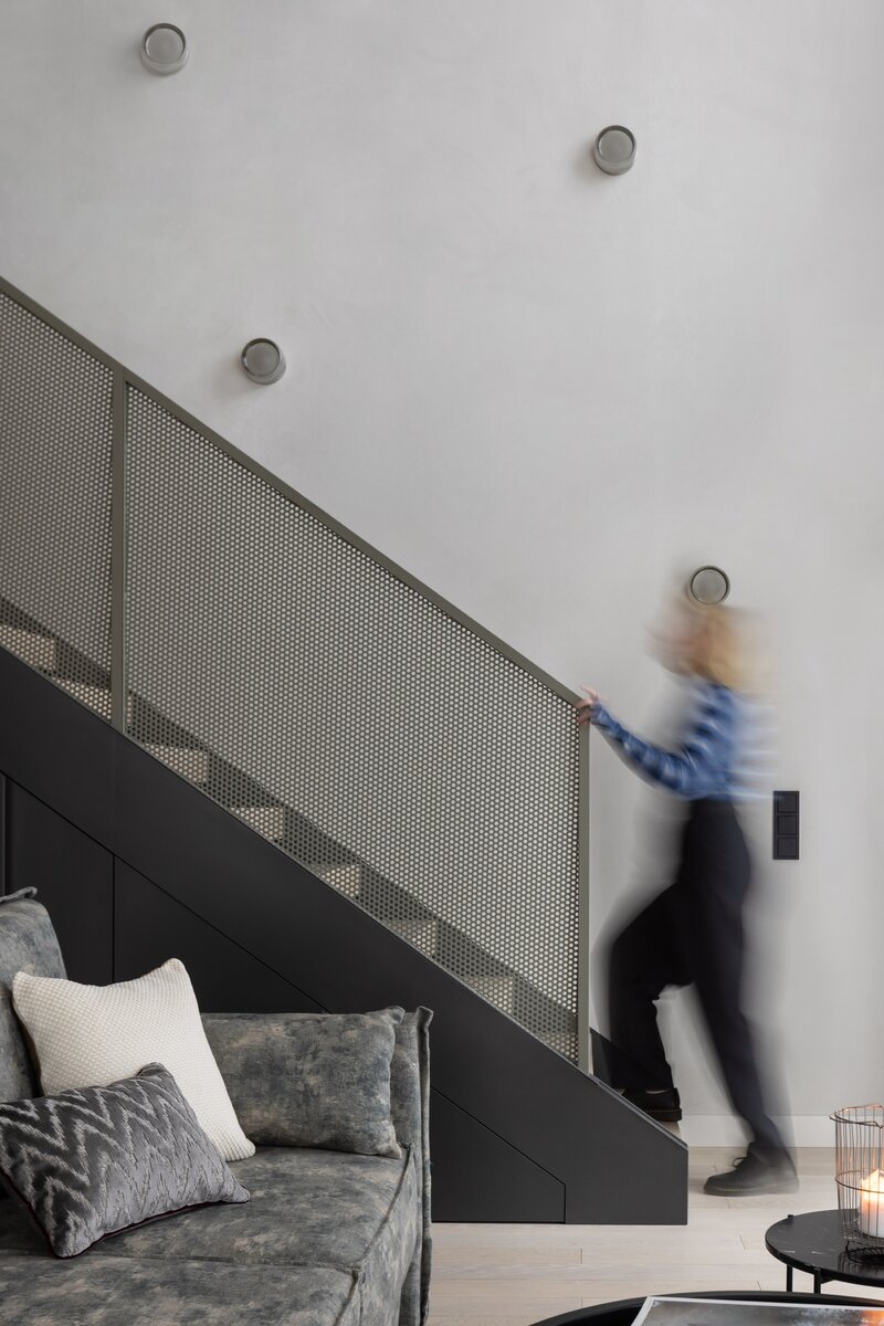 Dwupoziomowy apartament w&nbsp;inwestycji Chronos na&nbsp;warszawskiej Woli, projekt Moderna Design