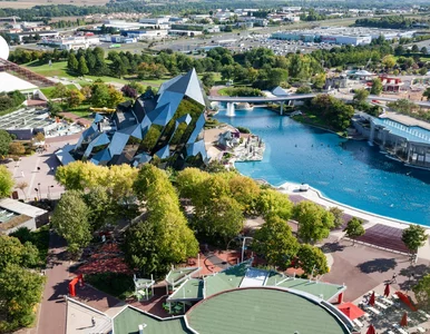 Miniatura: Oto najlepszy park rozrywki na świecie....