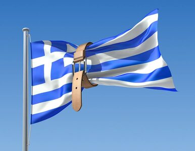 Miniatura: Grecja zaciska pasa w huku koktajli Mołotowa