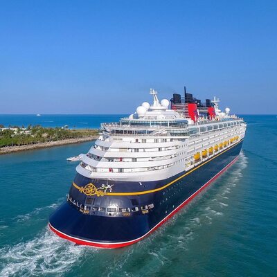 Miniatura: Statek Disney'a przybije do portu w Gdyni....