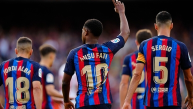 Demolka FC Barcelony na pożegnanie legend! Błysk geniuszu Roberta...