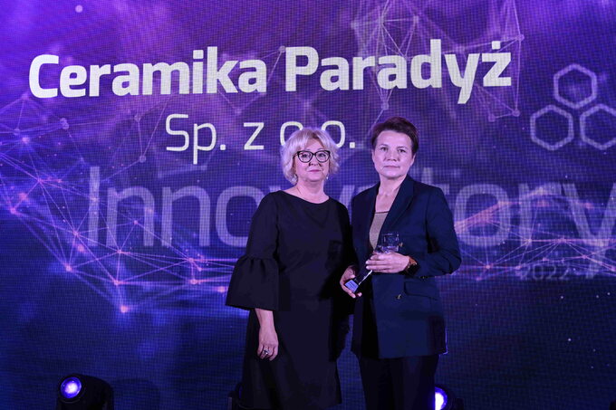 Jolanta Kloc, wiceprezes PMPG Polskie Media oraz Wioleta Bojdo, dyrektor finansowa, Ceramika Paradyż