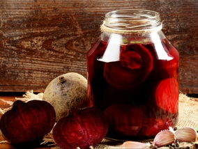 Zakwas z buraków działa antyrakowo i wzmacniająco. Sprawdzony przepis