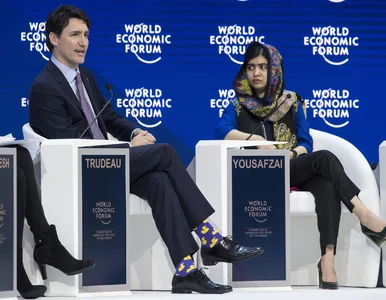 Miniatura: Uwagę od premiera odwracały... jego...