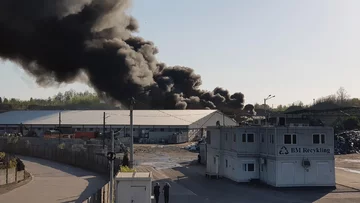 Pożar sortowni śmieci w Siemianowicach Śląskich 