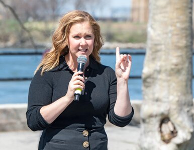 Miniatura: Amy Schumer usunęła macicę. Aktorka walczy...