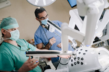 Paweł Wisz, Neo Hospital, robot da Vinci