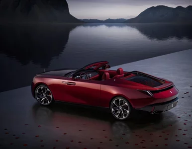 Miniatura: Rekordowy rok Rolls-Royce’a. Na świecie i...