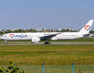 Miniatura: Gigant wylądował na lotnisku w Radomiu....