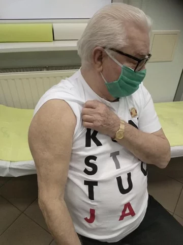 Lech Wałęsa zaszczepił się na koronawirusa 