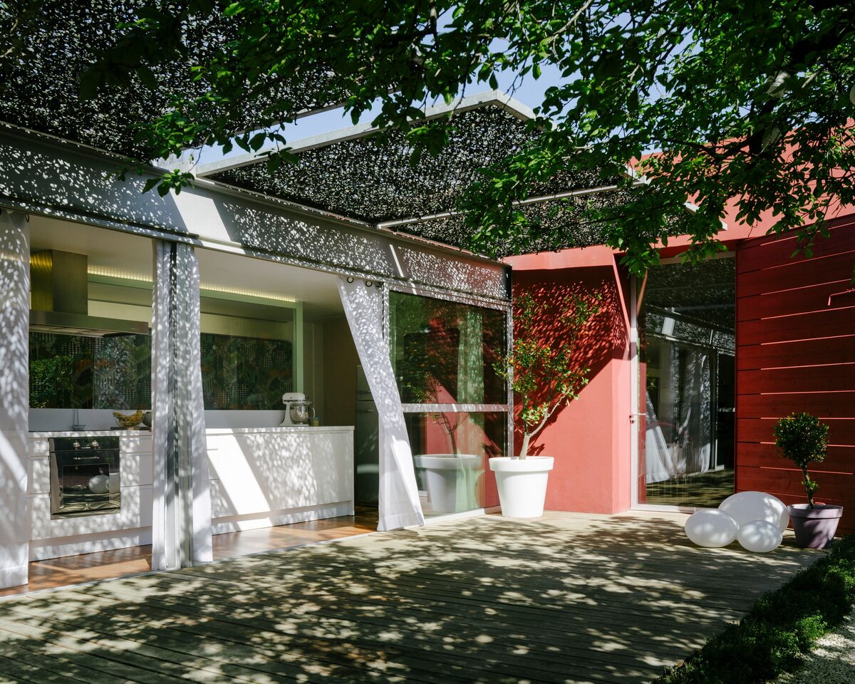 Nowe wnętrza domu zbudowanego w latach 90. XX wieku, projekt (ma!ca) architecture 2926-1, v2com, Francja, dom, maca